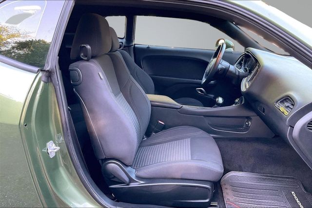 2019 Dodge Challenger SXT AWD - 23040304 - 13