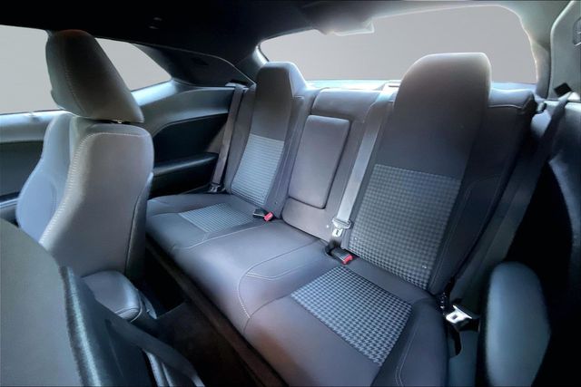 2019 Dodge Challenger SXT AWD - 23040304 - 16
