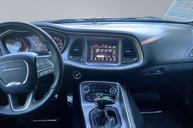 2019 Dodge Challenger SXT AWD - 23040304 - 22