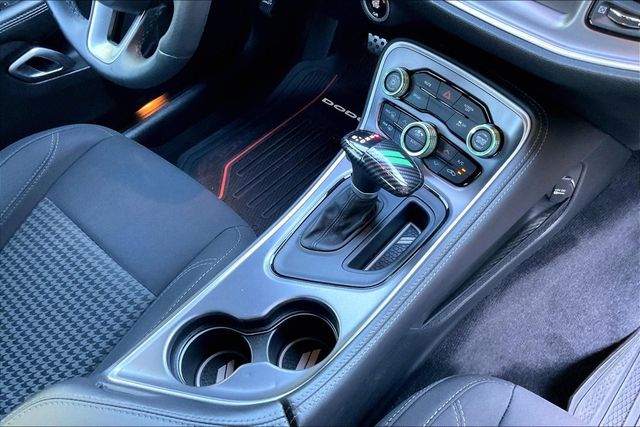 2019 Dodge Challenger SXT AWD - 23040304 - 26