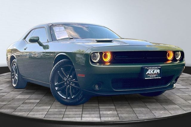 2019 Dodge Challenger SXT AWD - 23040304 - 2