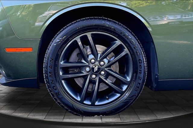 2019 Dodge Challenger SXT AWD - 23040304 - 33