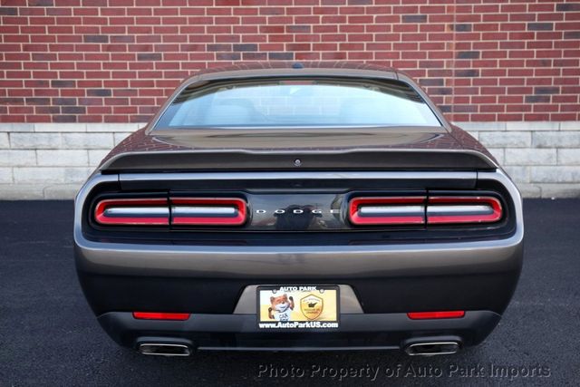 2019 Dodge Challenger SXT RWD - 22955322 - 17