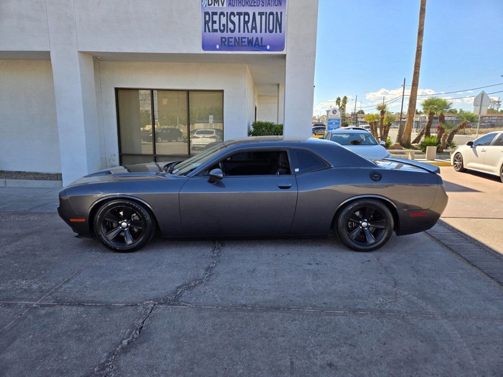 2019 Dodge Challenger SXT RWD - 22677568 - 1