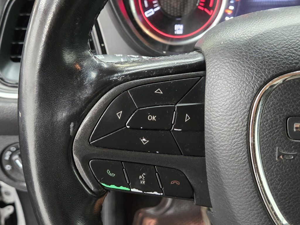 2019 Dodge Challenger SXT RWD - 22904278 - 17