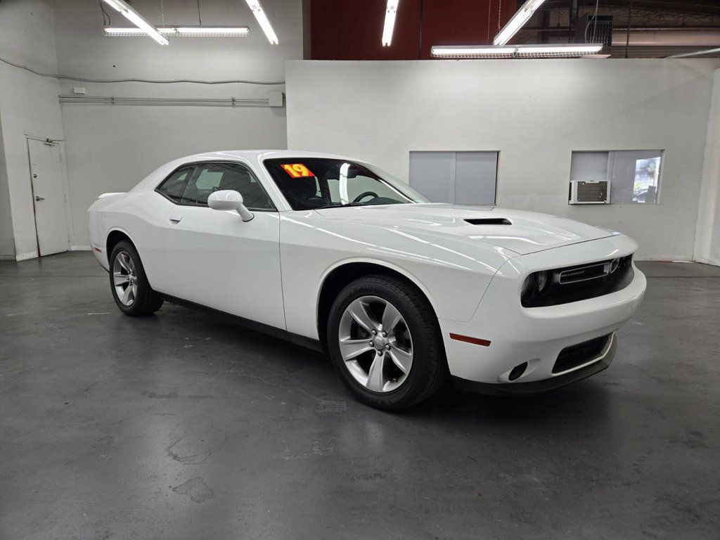 2019 Dodge Challenger SXT RWD - 22904278 - 3