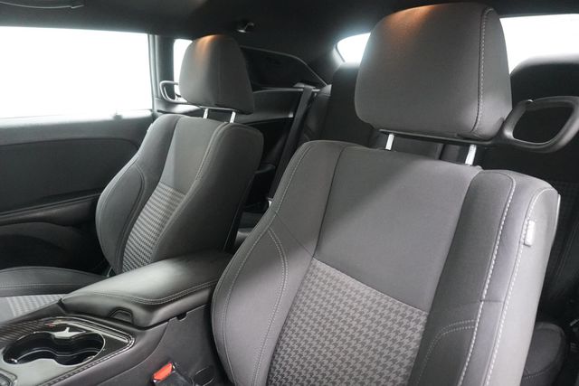 2019 Dodge Challenger SXT RWD - 23022614 - 10