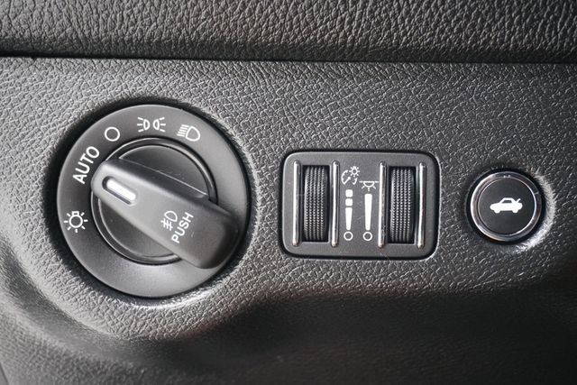 2019 Dodge Challenger SXT RWD - 23022614 - 21