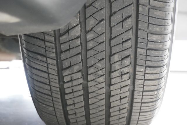 2019 Dodge Challenger SXT RWD - 23022614 - 26