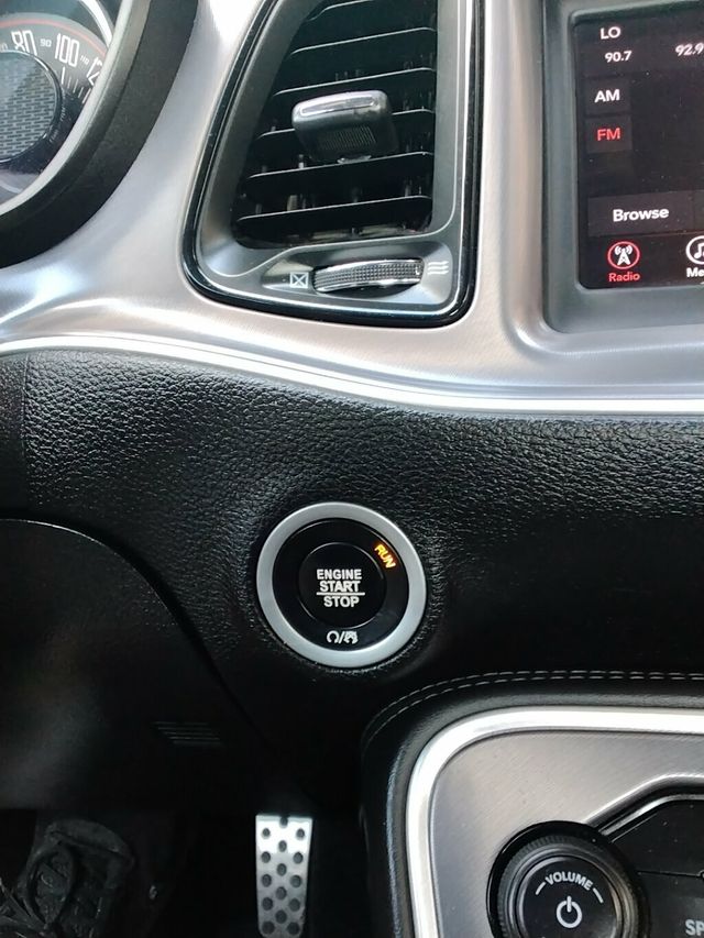 2019 Dodge Challenger SXT RWD - 23007736 - 23