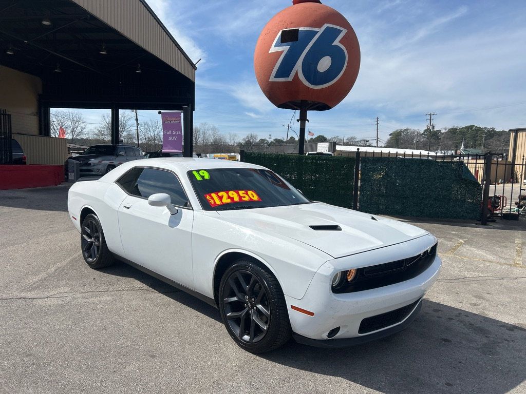 2019 Dodge Challenger SXT RWD - 22989962 | Video 1