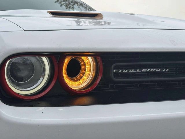 2019 Dodge Challenger SXT RWD - 23020843 - 37