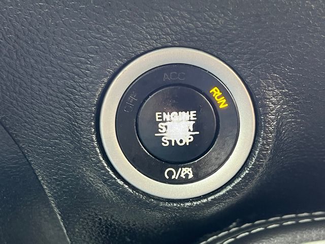 2019 Dodge Challenger SXT RWD - 23048628 - 22