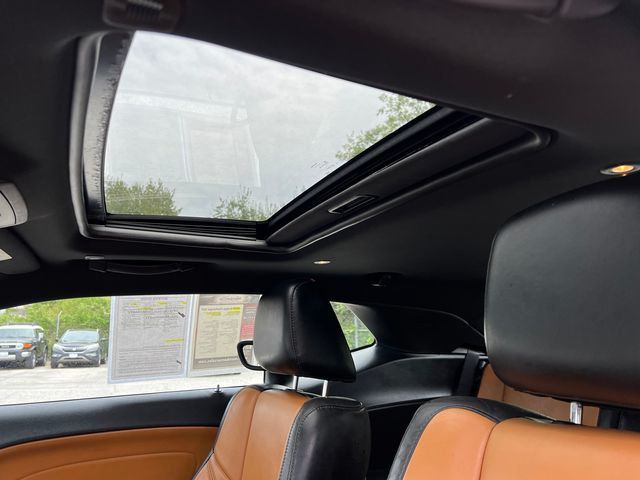 2019 Dodge Challenger SXT RWD - 23048628 - 28