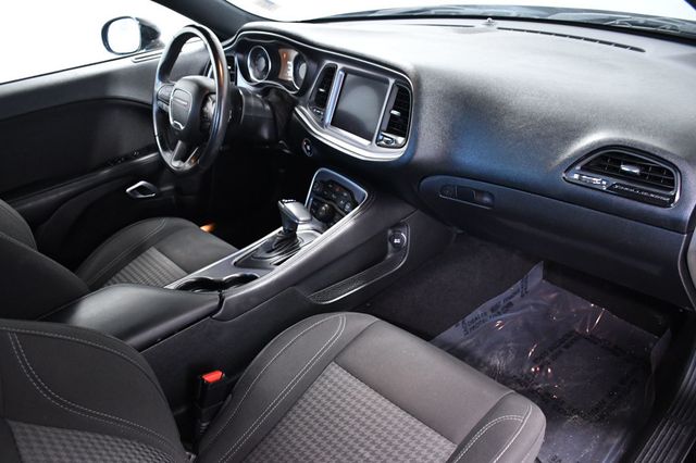 2019 Dodge Challenger SXT RWD - 22966709 - 13