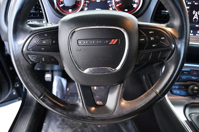 2019 Dodge Challenger SXT RWD - 22966709 - 16