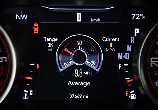 2019 Dodge Challenger SXT RWD - 22966709 - 19