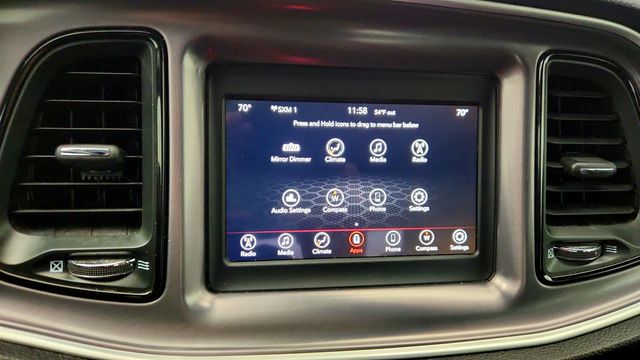 2019 Dodge Challenger SXT RWD w/ Blacktop Package - 23001283 - 16