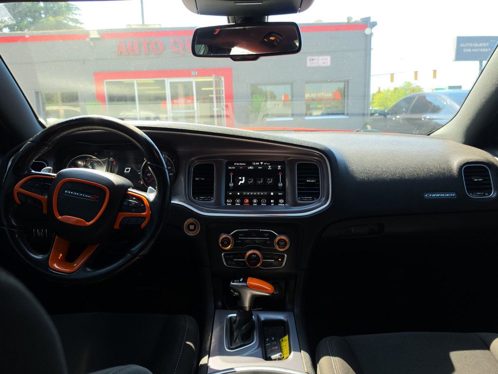 Dodge Charger photo 29