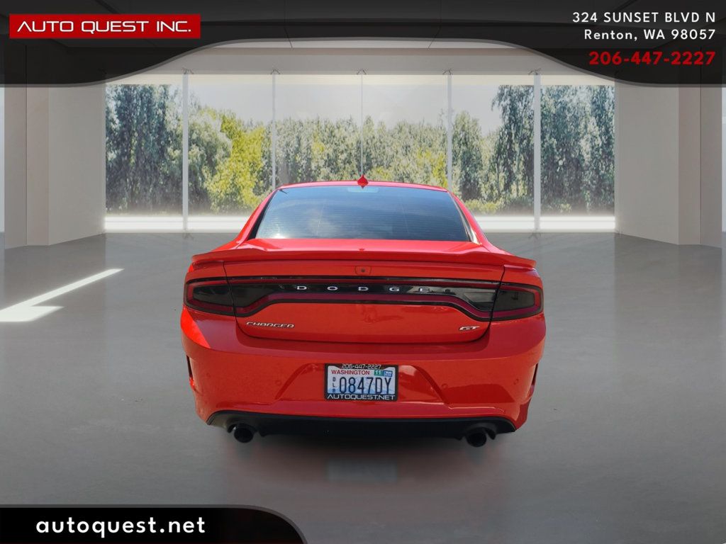 Dodge Charger photo 6