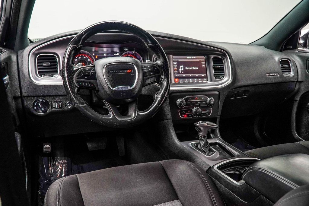 2019 Dodge Charger GT photo 3