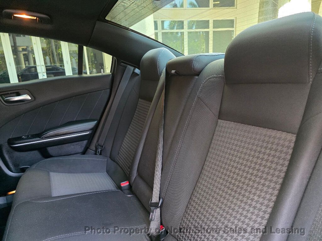 2019 Dodge Charger GT RWD - 23042553 - 18