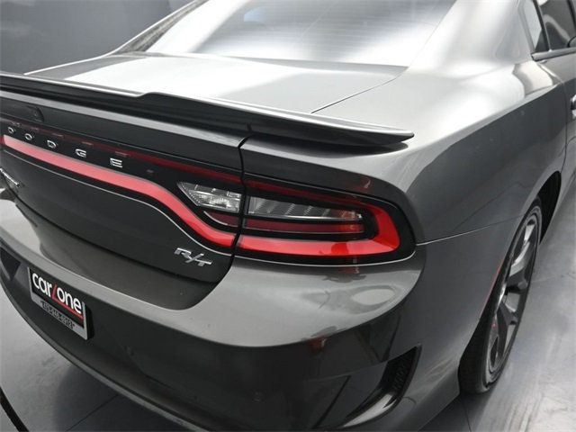 2019 Dodge Charger R/T photo 16