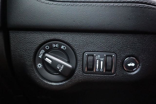 2019 Dodge Charger Scat Pack - 23073643 - 35