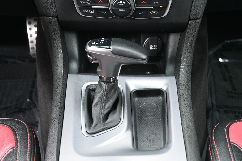 Dodge Charger photo 13