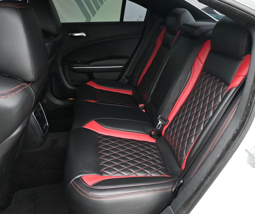 Dodge Charger photo 15