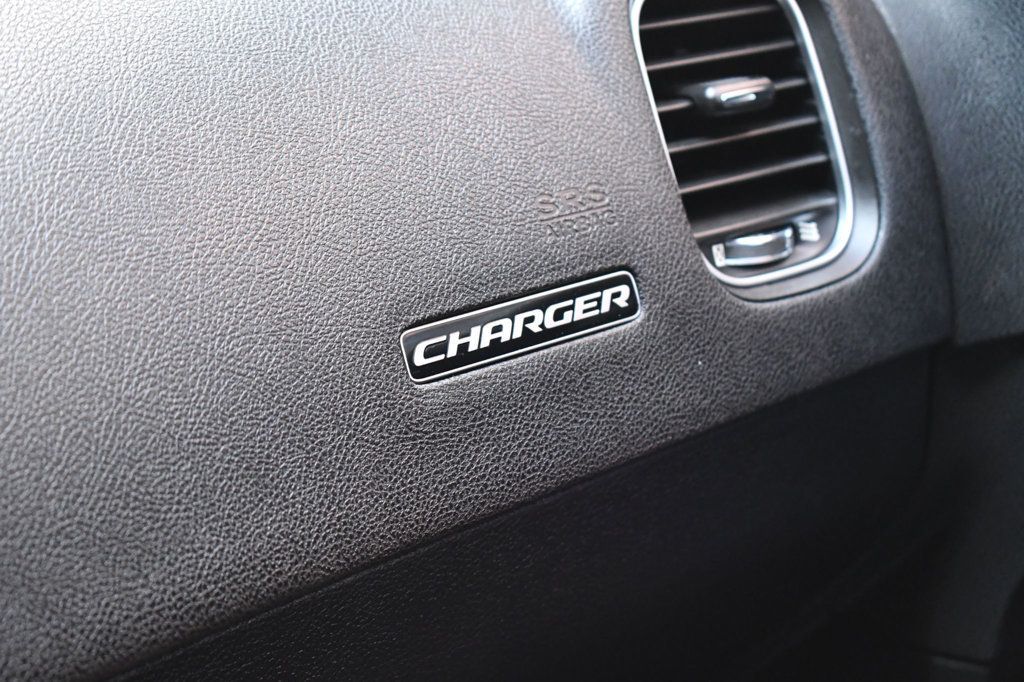 2019 Dodge Charger Scat Pack photo 33
