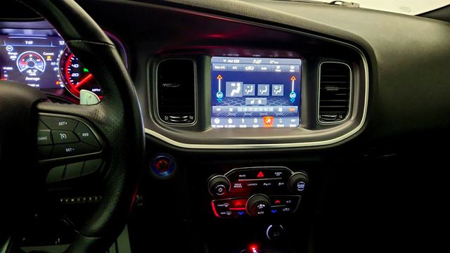 2019 Dodge Charger Scat Pack w/ Dual Carbon Stripes - 23027404 - 16
