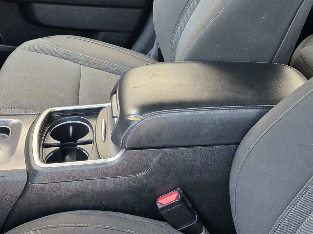 2019 Dodge Charger SXT photo 8