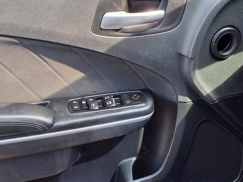 2019 Dodge Charger SXT - 22915973 - 13