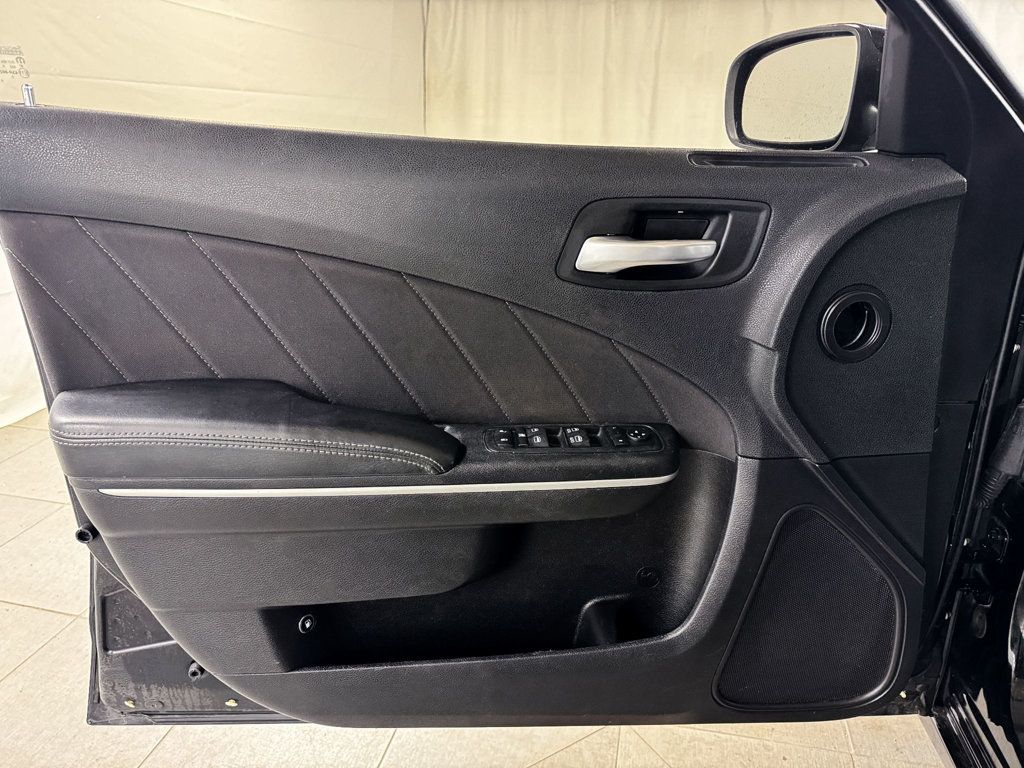 2019 Dodge Charger SXT - 22944404 - 14