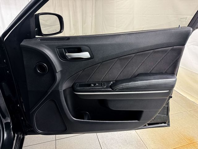 2019 Dodge Charger SXT - 22944404 - 17