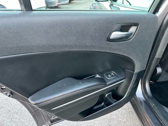 2019 Dodge Charger SXT 4dr Sedan - 22613866 - 15