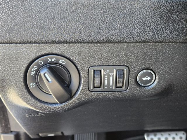 2019 Dodge Charger SXT RWD - 22933488 - 19