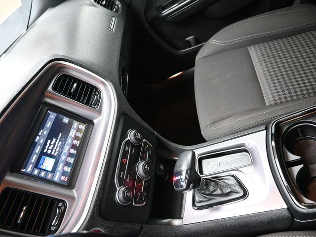 2019 Dodge Charger SXT RWD - 22998158 - 17