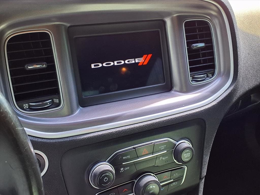 2019 Dodge Charger SXT Sedan 4D - 22915973 - 11