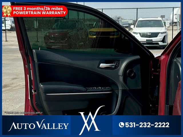 2019 Dodge Charger SXT Sedan 4D - 23006012 - 11