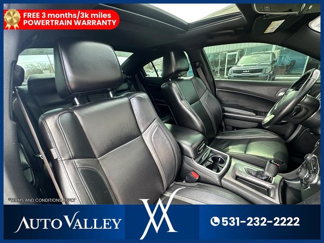 2019 Dodge Charger SXT Sedan 4D - 23006012 - 17