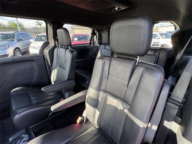 2019 Dodge Grand Caravan GT - 22573687 - 17