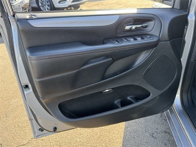 2019 Dodge Grand Caravan GT - 22573687 - 26