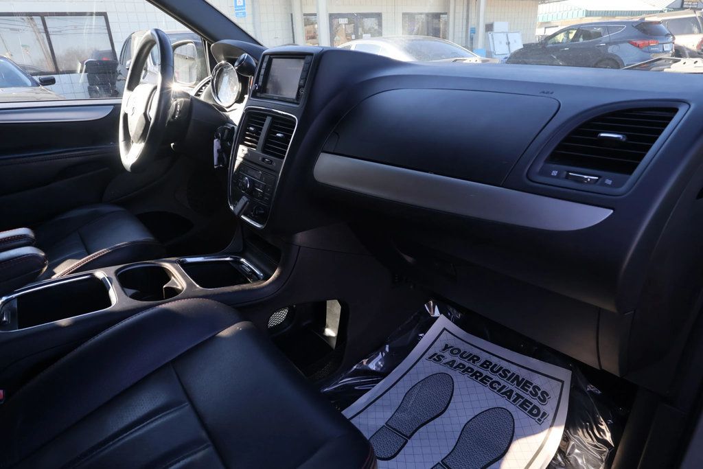 2019 Dodge Grand Caravan GT Minivan 4D - 23016179 - 31