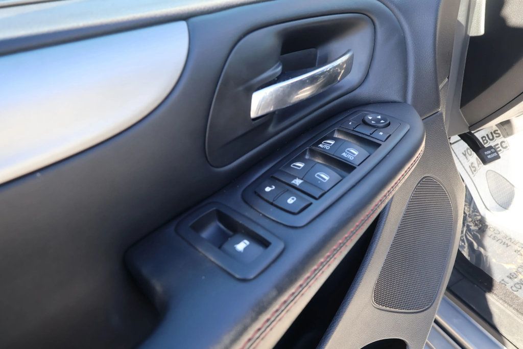 2019 Dodge Grand Caravan GT Minivan 4D - 23078770 - 9