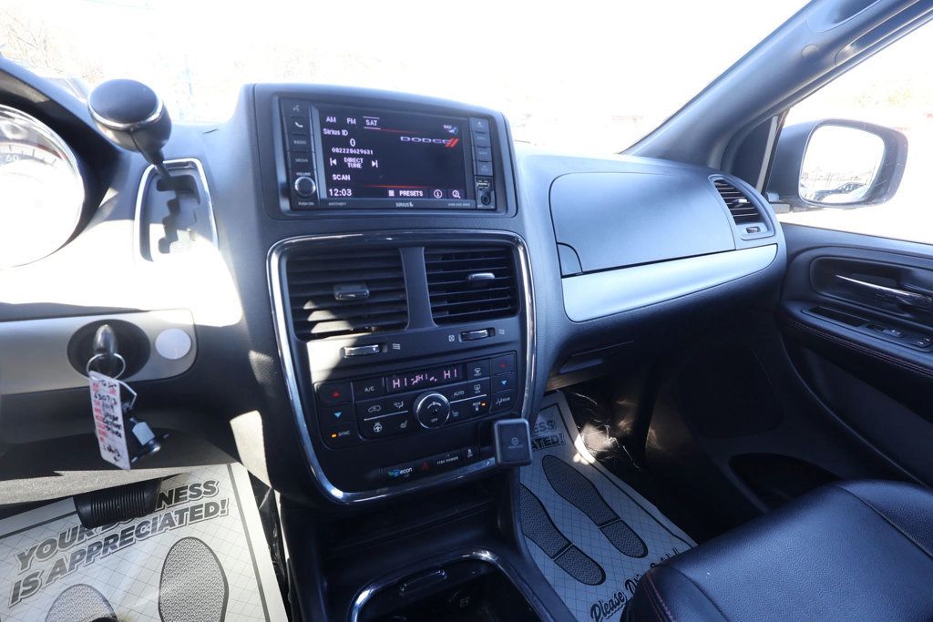 2019 Dodge Grand Caravan GT Minivan 4D - 23078770 - 17