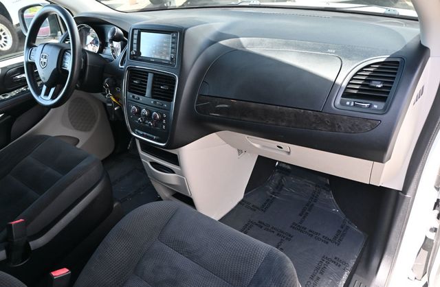 2019 Dodge Grand Caravan SE - 23058096 - 10