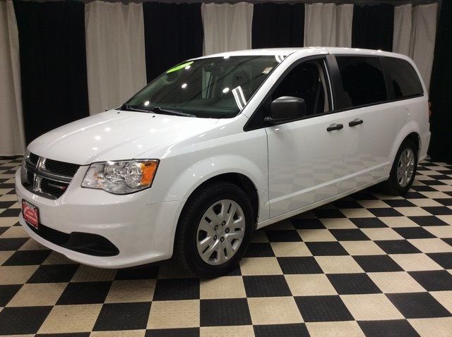 2019 Dodge Grand Caravan SE photo 3