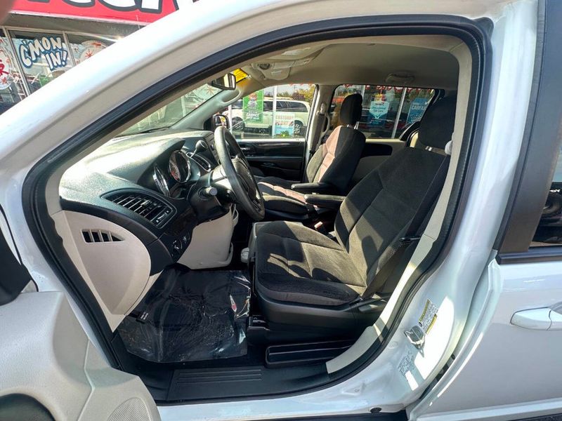 2019 Dodge Grand Caravan SE 4dr Mini Van - 22915522 - 14